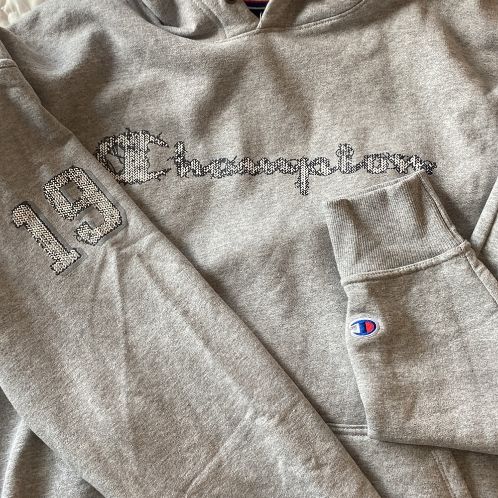 CHAMPION HOODIE - Picture 2 of 4